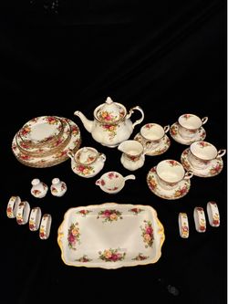 Royal Albert Old Country Roses China