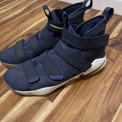 Nike Zoom Men’s Shoes Size 13.5