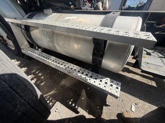 2004 Sterling Gas 100 Gallon Tank $495