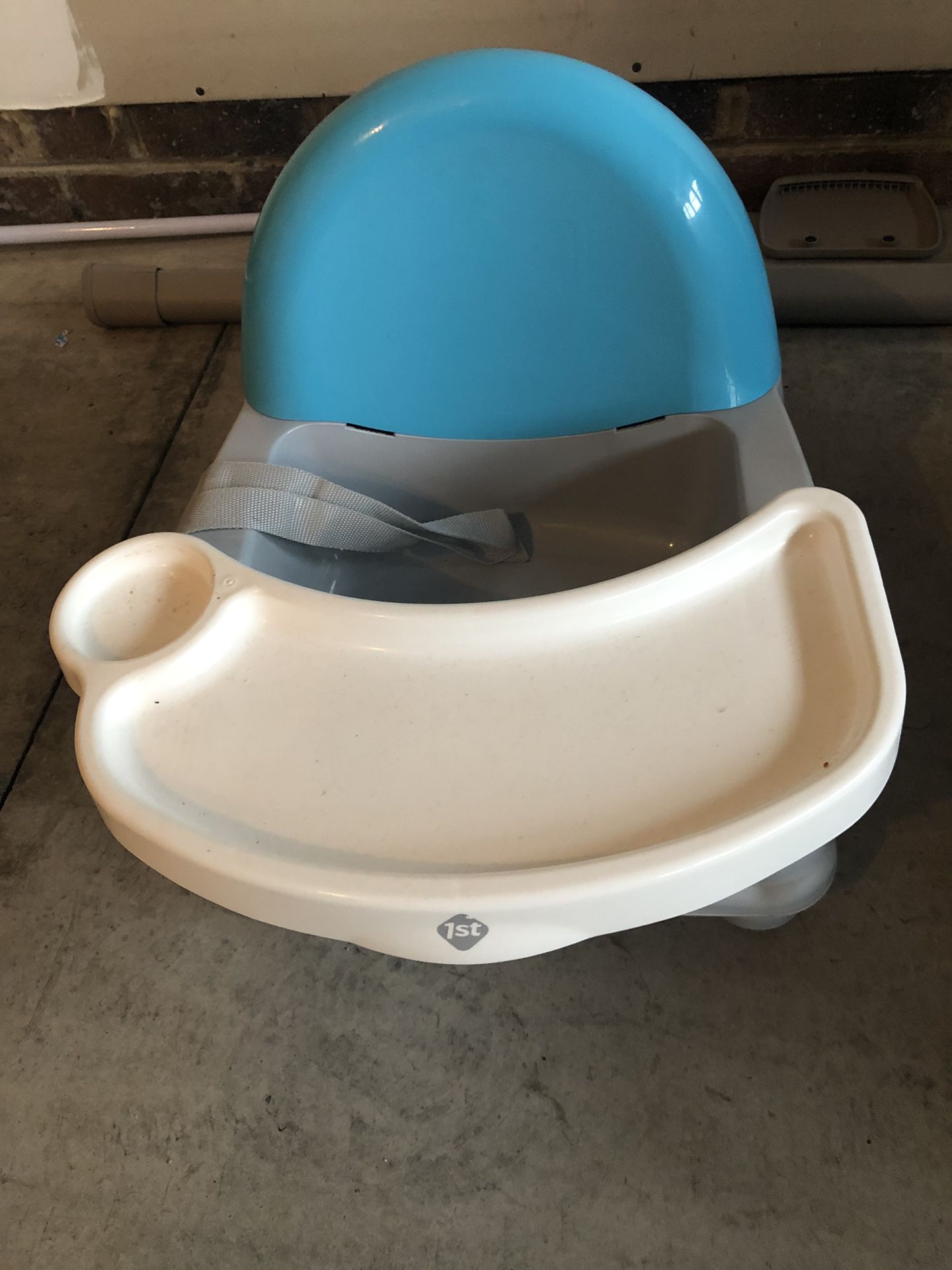 Baby booster seat