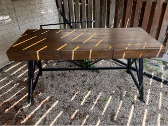 Large Desk