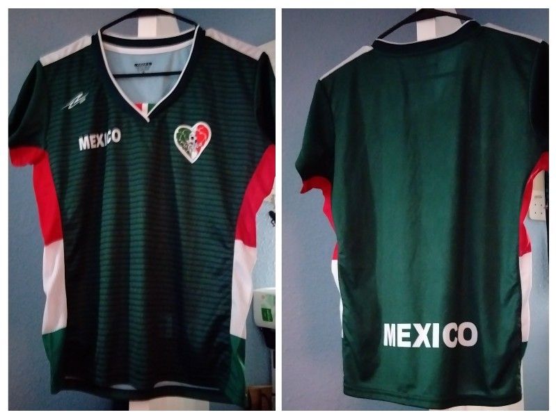 Women's Size Large Jersey