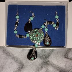 Turquoise And Brown Medallion 3 Piece Set Avon