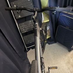 Men’s cannondale Bike- Good Condition 