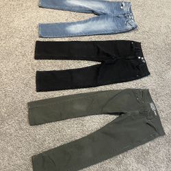Jeans 👖 Para Niño Los 3 Por $10 Talla 12 Y 14