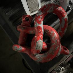 8 1/2 Shackles