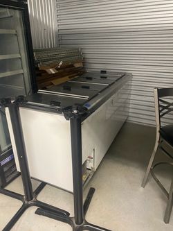 Ice cream chest freezers