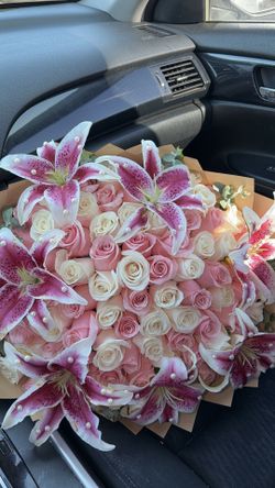 Ramo - Flower bouquet