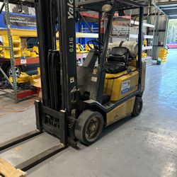 Forklift