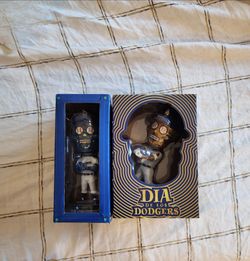 Dia De Los Dodgers bobbleheads