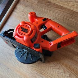 Black AnsDecker Saw