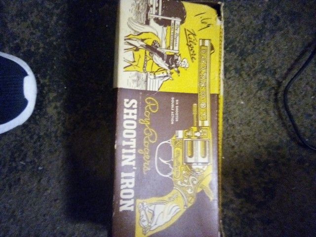1950 Roy Rogers Cap Gun In Mint Condition With Original Box