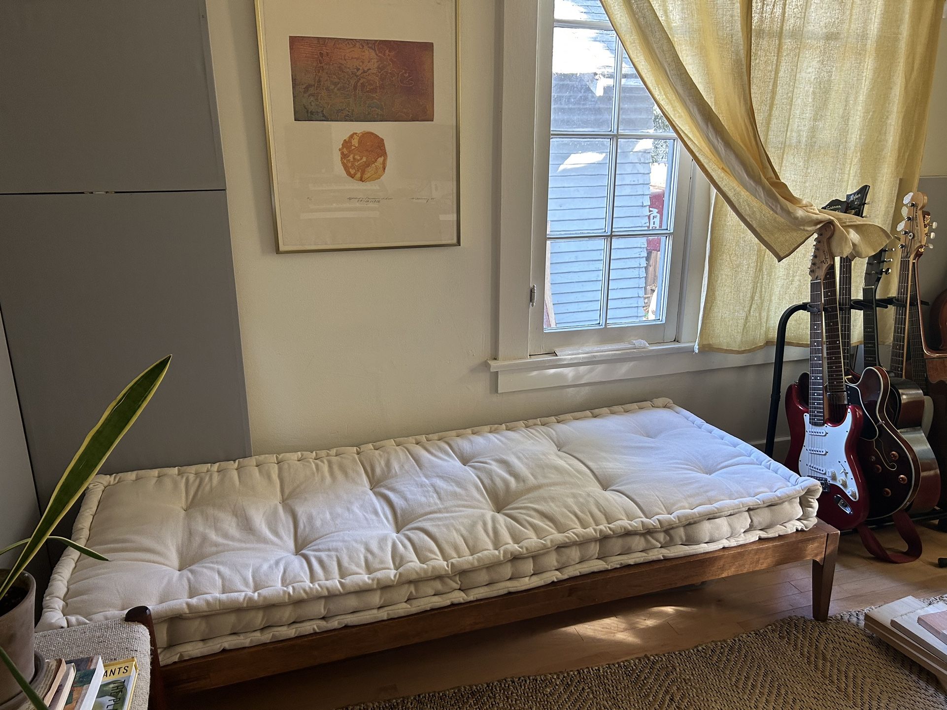 Daybed (Urban Outfitters)