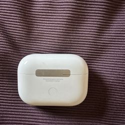 MagSafe Charging Case (USB‑C) for AirPods Pro (2nd generation)