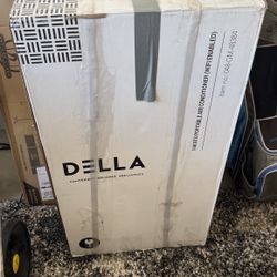 Della Portable Air Conditioner