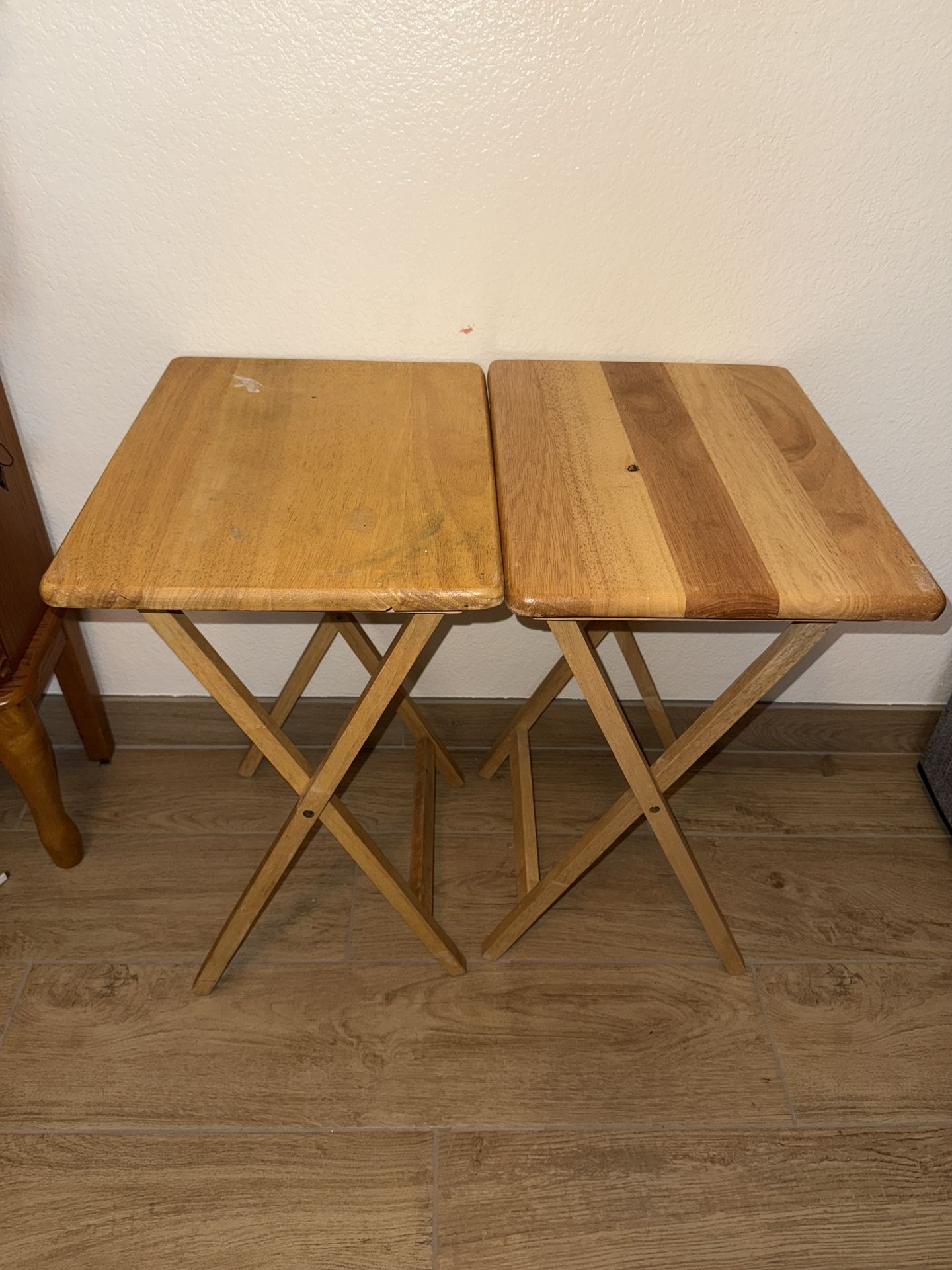 Wood Tables With Stand