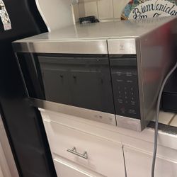 LG Microwave 