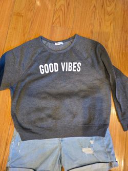 Good Vibes size M $3
