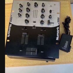 Numark DM1050 DJ 2 Channel Vintage Mixer DM 1050 W Power Cord Works Turns On CB3