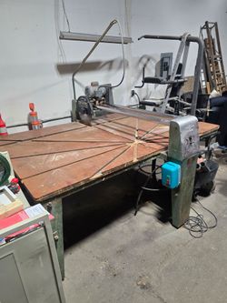 Large radio armed saw