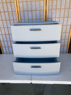 Like New  Sterlite 3 Drawers Storage