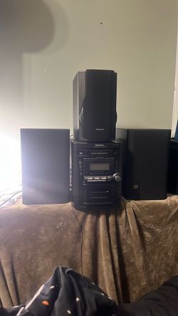 5 cd changer stereo system with 2 jbl speakers and one original Panasonic speaker