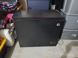 Igloo freezer