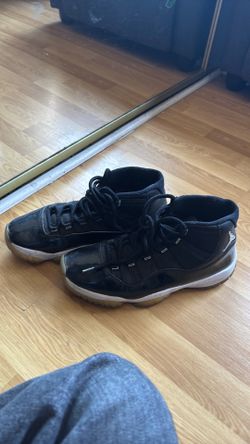 Black Jordan 11