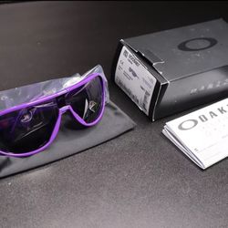 New Oakley CMDN Sunglasses Electric Purple Frame Prizm Black Lens Shield Sports