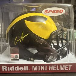 Aidan Hutchinson Signed Michigan Wolverines Riddell Speed Mini Helmet Beckett