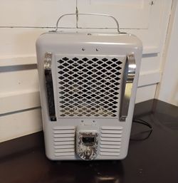 RIVAL TITAN PORTABLE ELECTRIC SPACE HEATER