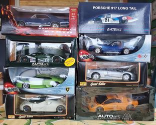 Lot of 14 1:18 cars