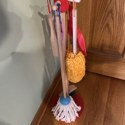 Melissa and Doug cleaning tools 