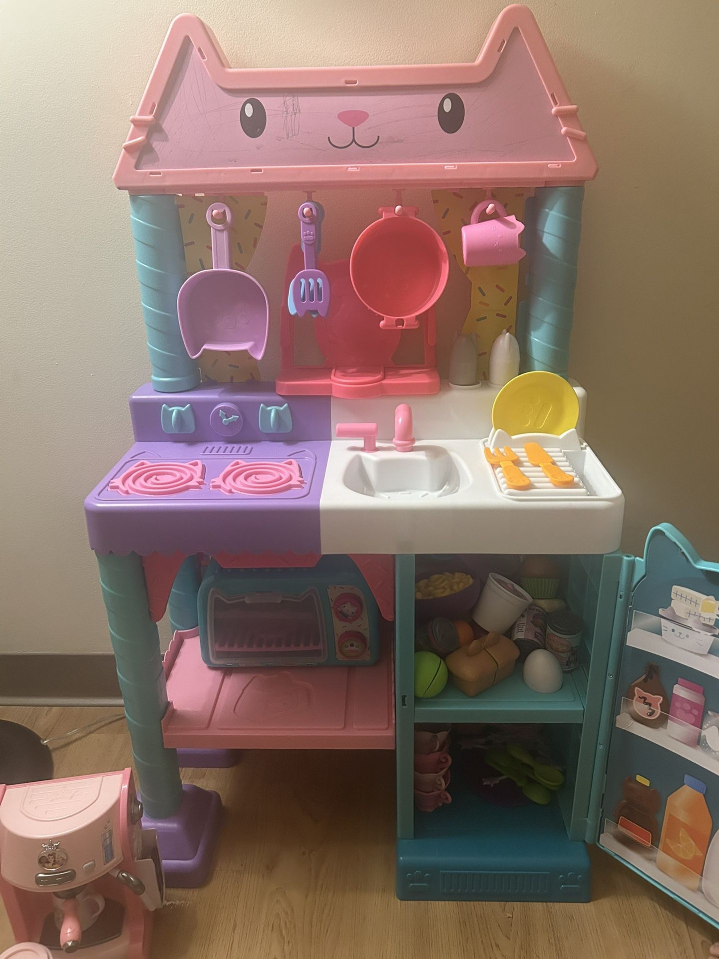 Toy Kitchen