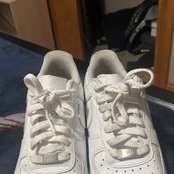 size 8 air force 1’s