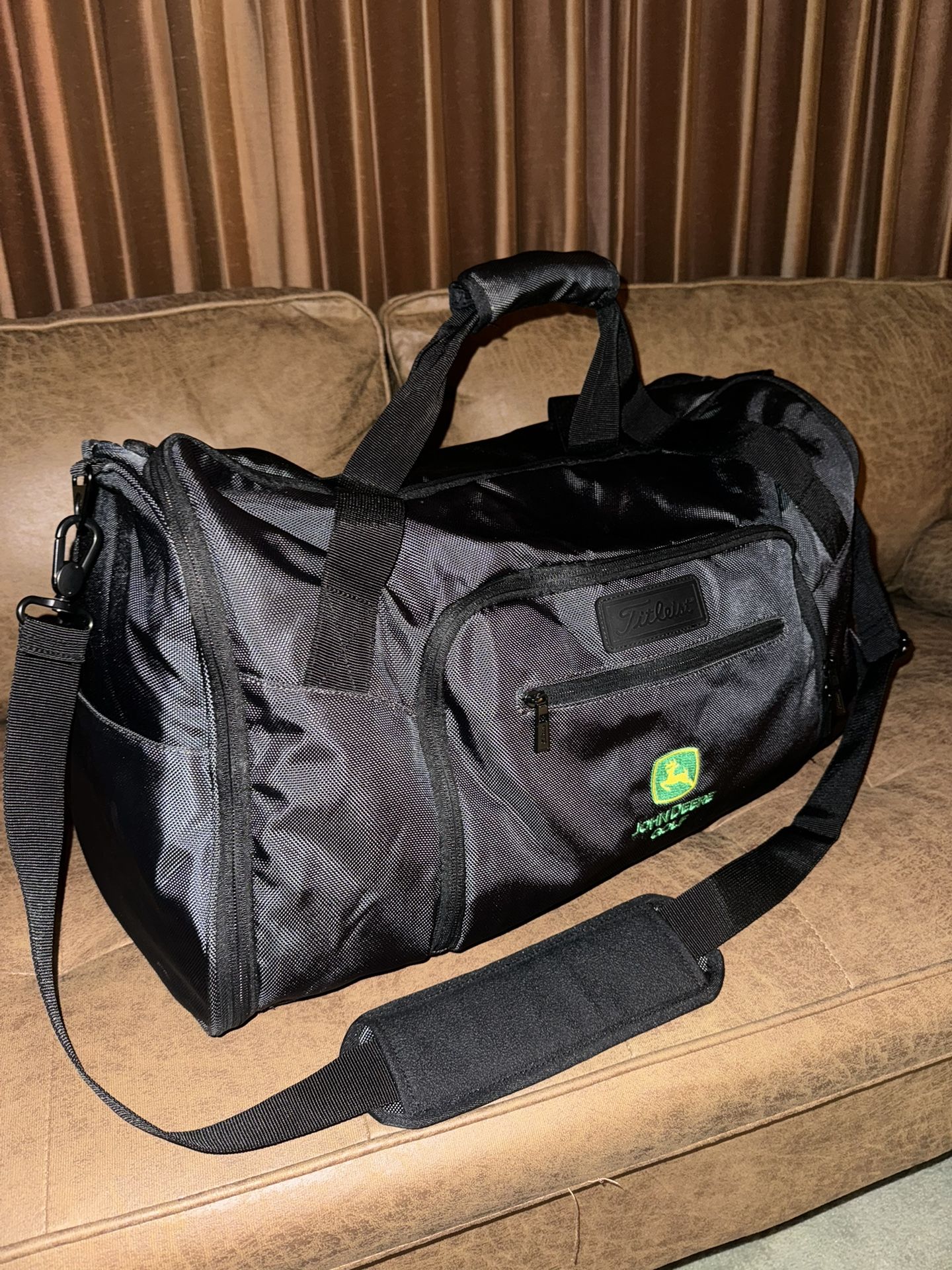 Titleist  X John Deere Golf Players Convertible Duffle  Bag Black Carry On