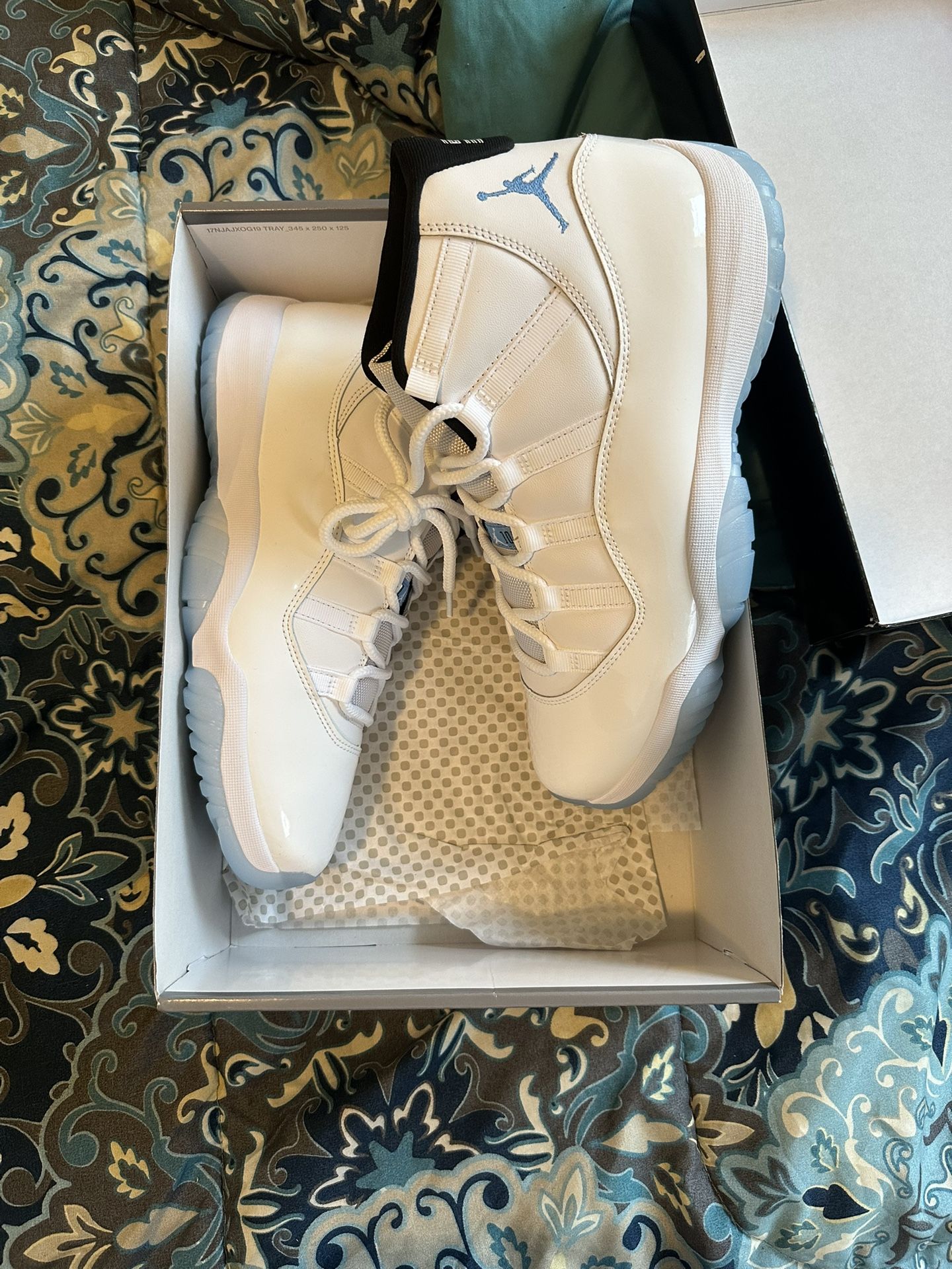 Jordan 11s