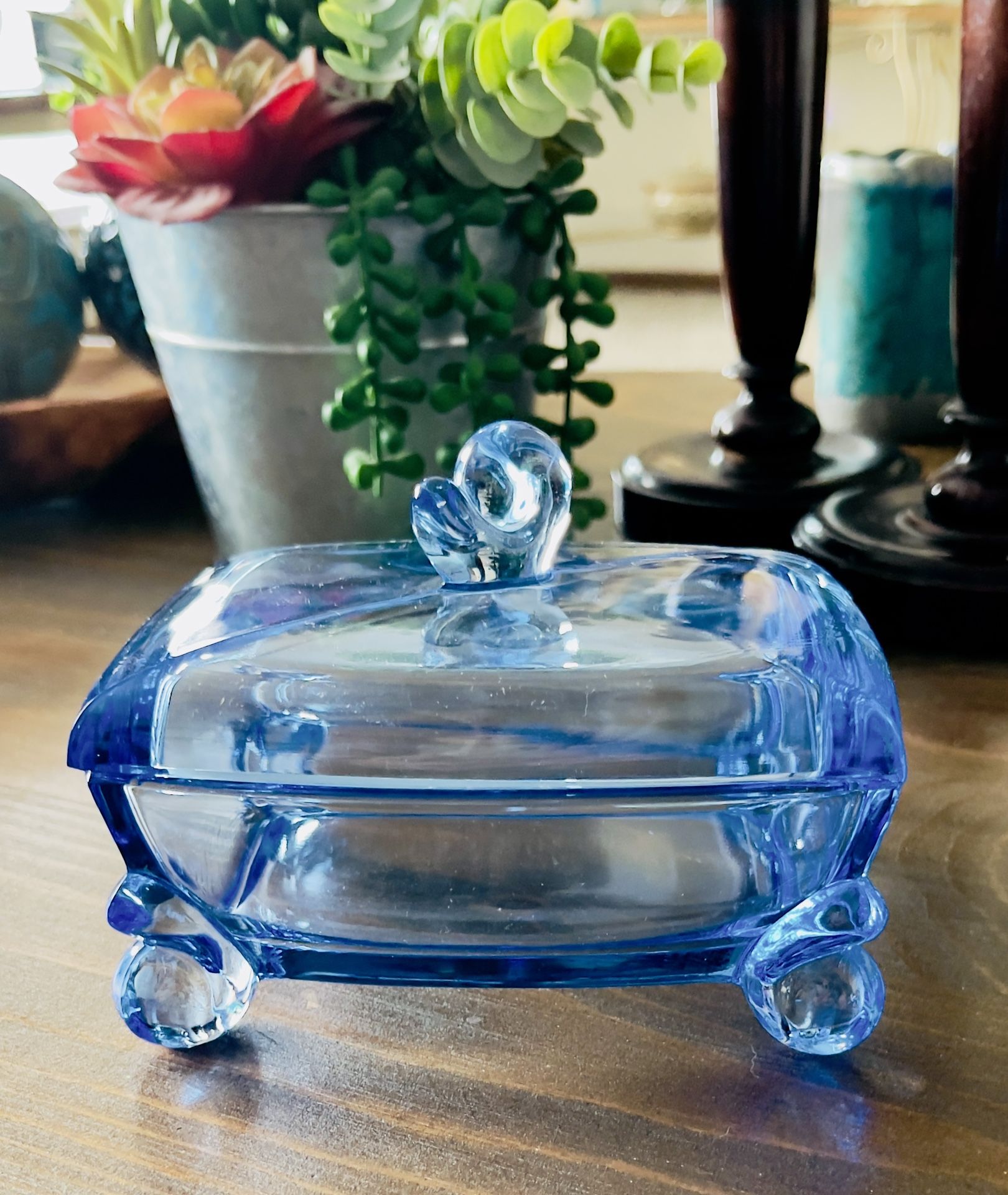 VINTAGE BLUE DEPRESSION GLASS CANDY OR TRINKET DISH