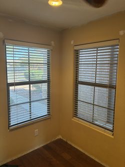 Vinyl Wood Grain Window Blinds