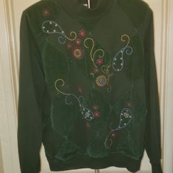 Alfred Dunner Winter Green Embroidered Long Sleeve Sweater (Size M)
