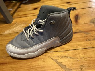 Selling Shoes For 40. One Pair 