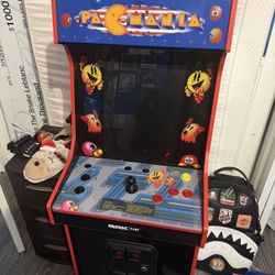 Arcade Game Cabinet PAC-MAN