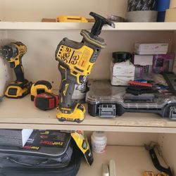 12V DEWALT COMPACT SAW $50