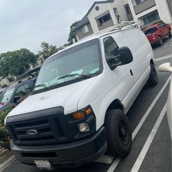 Ford Van E 150
