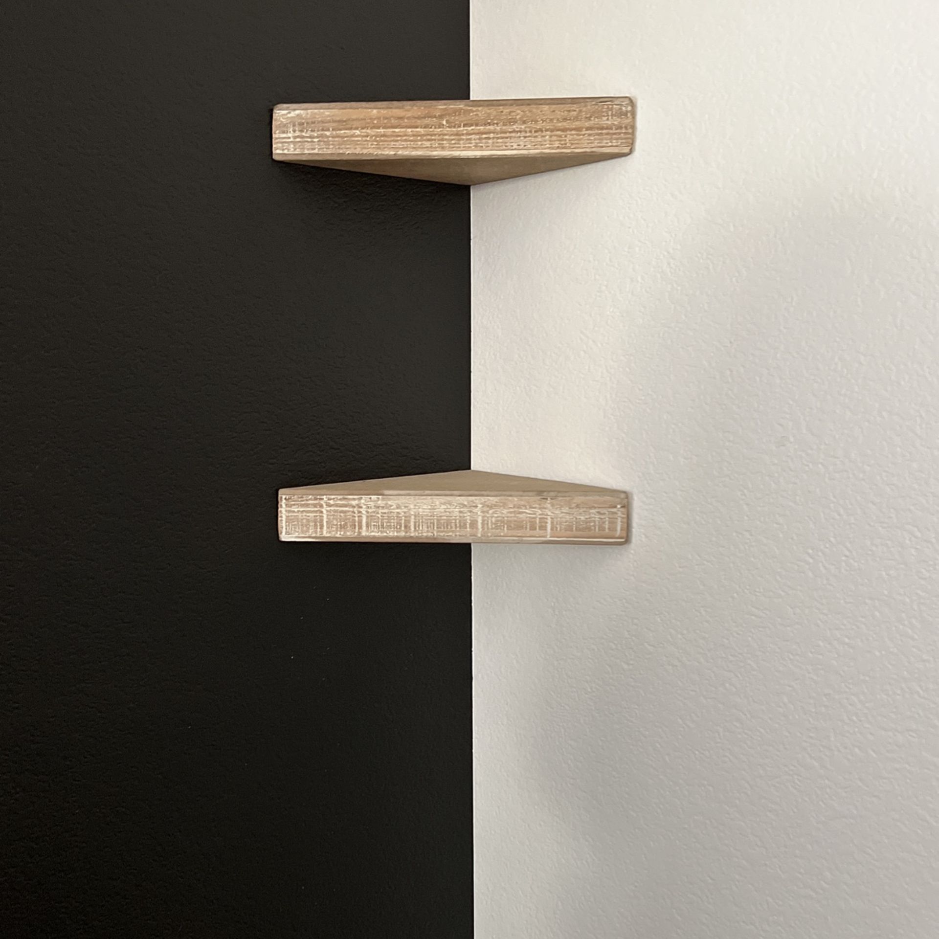Wall Corner Shelf’s
