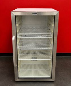 Whynter Beverage Refrigerator with Glass Door
