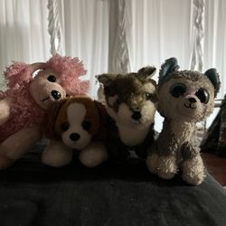 Small Plush Dogs 