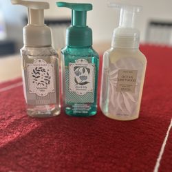 Set Of 3 BBW Hand Soaps $8