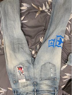 KSUBI JEANS SIZE 30 .100$ EACH