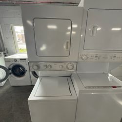 Whirlpool Washer And Dryer Set 24